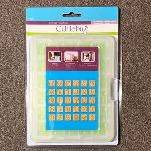Cuttlebug Songbird Craft Embossing Card Making Plates All in One NWT